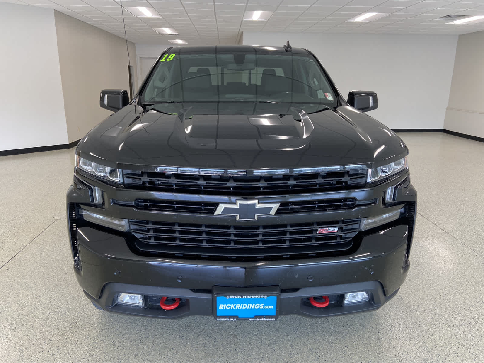 Used 2019 Chevrolet Silverado 1500 LT Trail Boss with VIN 1GCPYFED2KZ128714 for sale in Monticello, IL