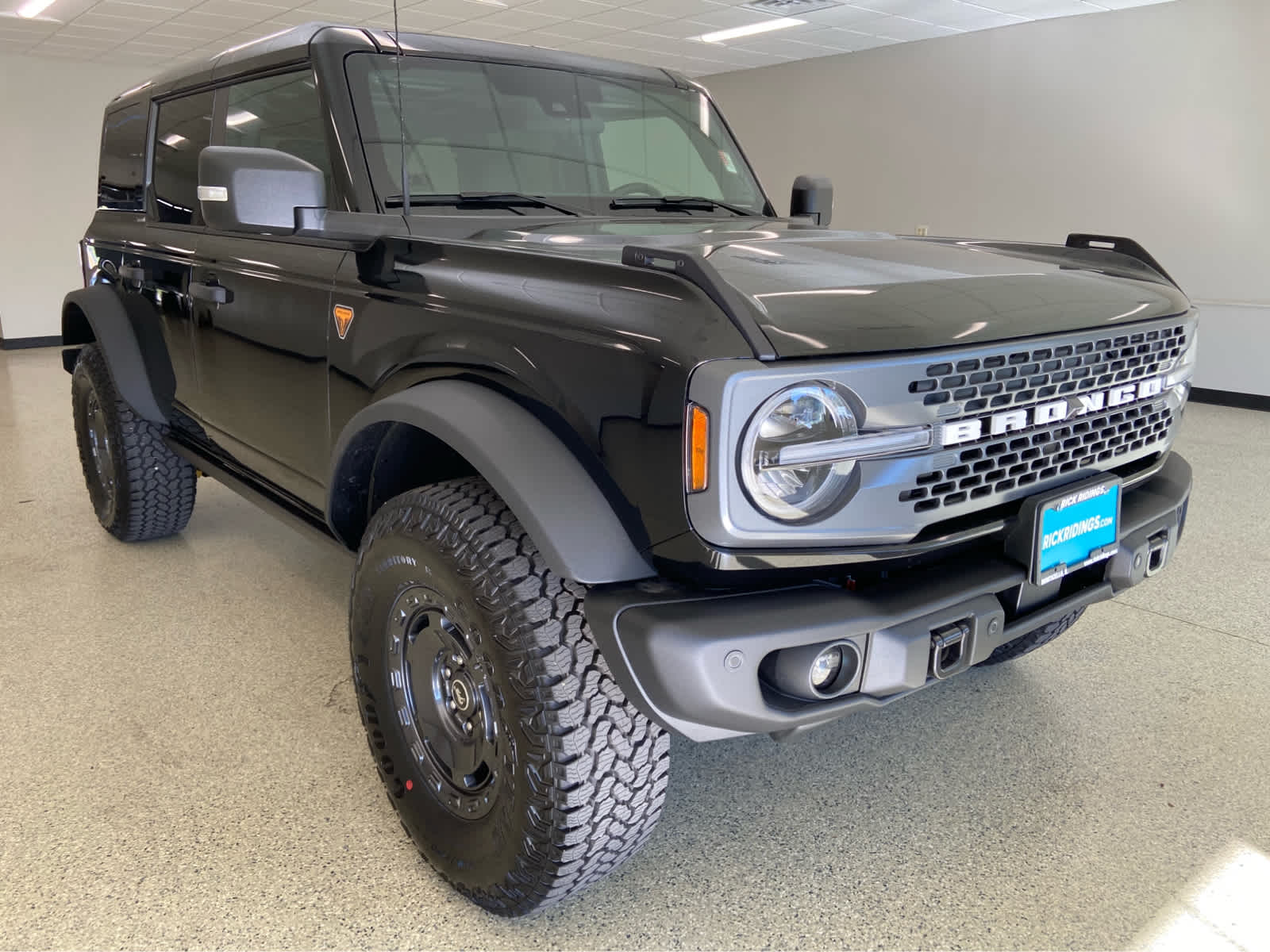 2025 Ford Bronco Badlands photo 3