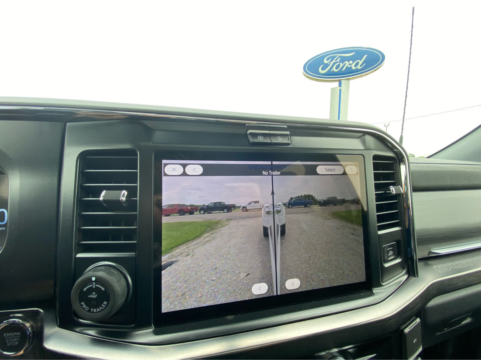 2026 Ford F-350 Super Duty Lariat - Photo 37