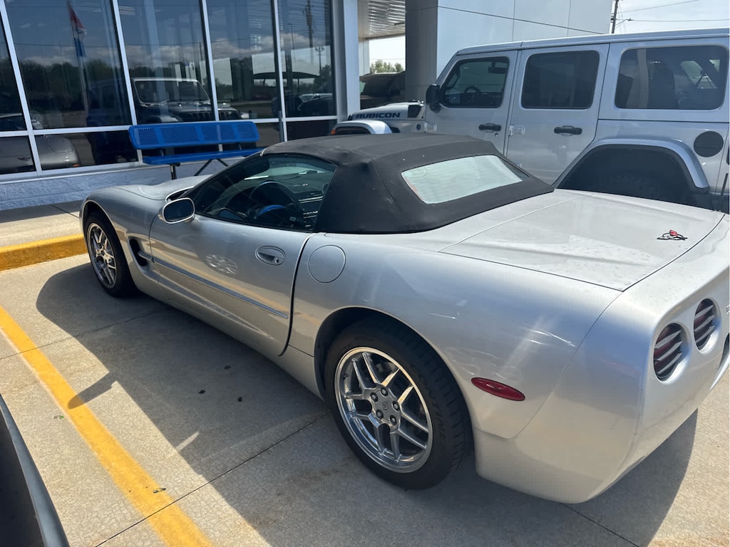 Used 2000 Chevrolet Corvette Convertible