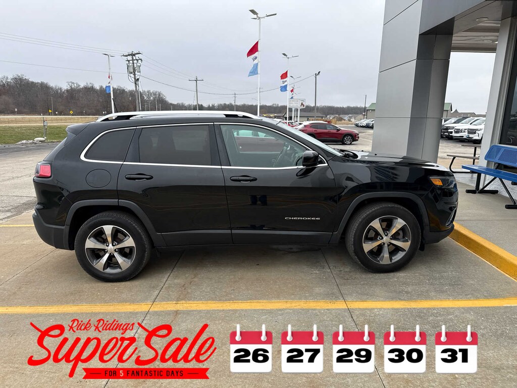 Used 2019 Jeep Cherokee Limited SUV