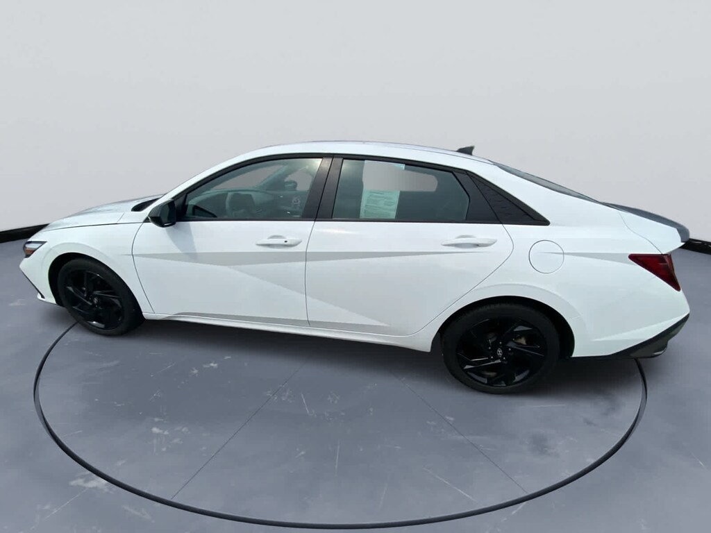 Used 2026 Hyundai Elantra SEL Sport Sedan