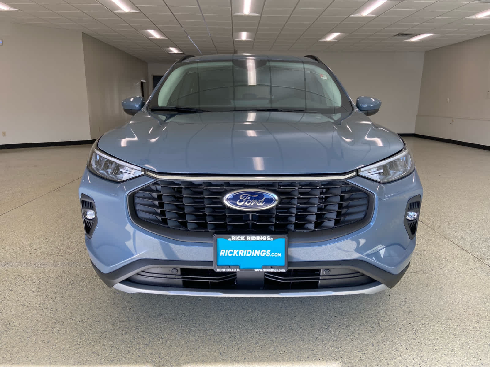 2026 Ford Escape Plug-In Hybrid Premium photo 2