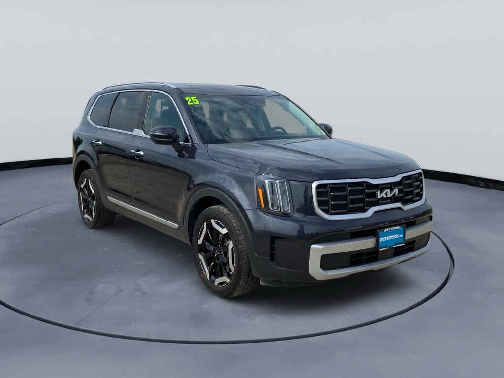 Used 2025 Kia Telluride S SUV