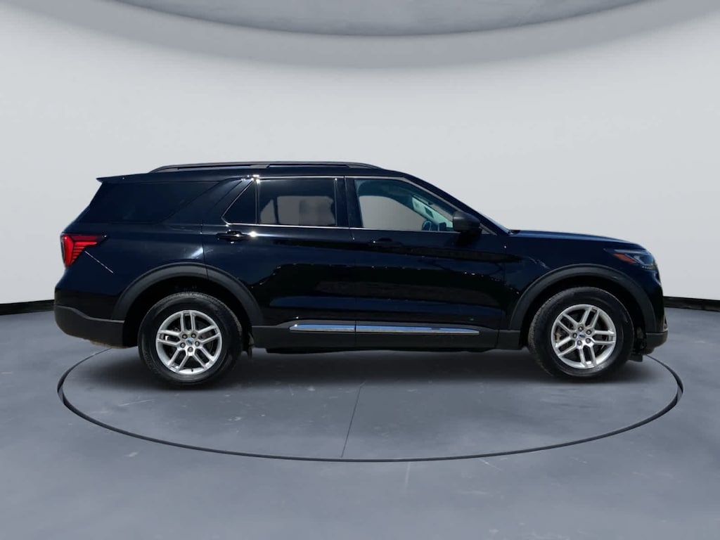 Used 2025 Ford Explorer Active SUV