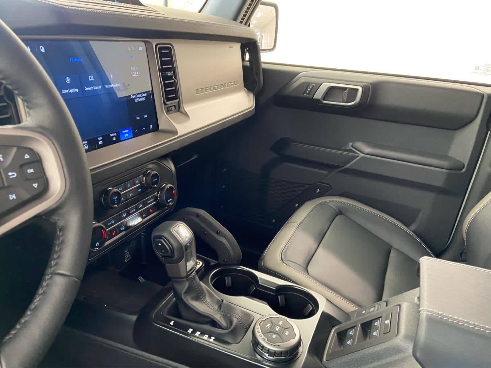 2026 Ford Bronco 4-Door Outer Banks - Photo 35