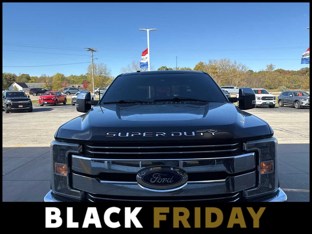 Used 2017 Ford Super Duty F-350 SRW Lariat 4WD Crew Cab 6.75 Box Truck Crew Cab