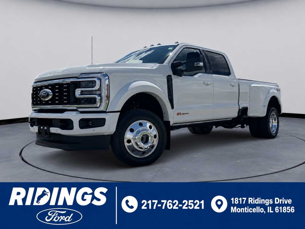 New 2026 Ford Super Duty F-450 DRW Platinum 4WD Crew Cab 8 Box 4WD Crew Cab 8 Box