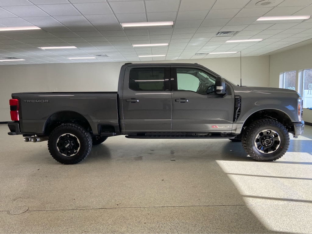 New 2026 Ford Super Duty F-250 SRW Lariat
