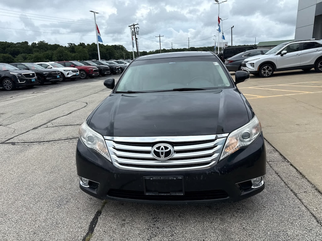 Used 2011 Toyota Avalon Limited Sedan