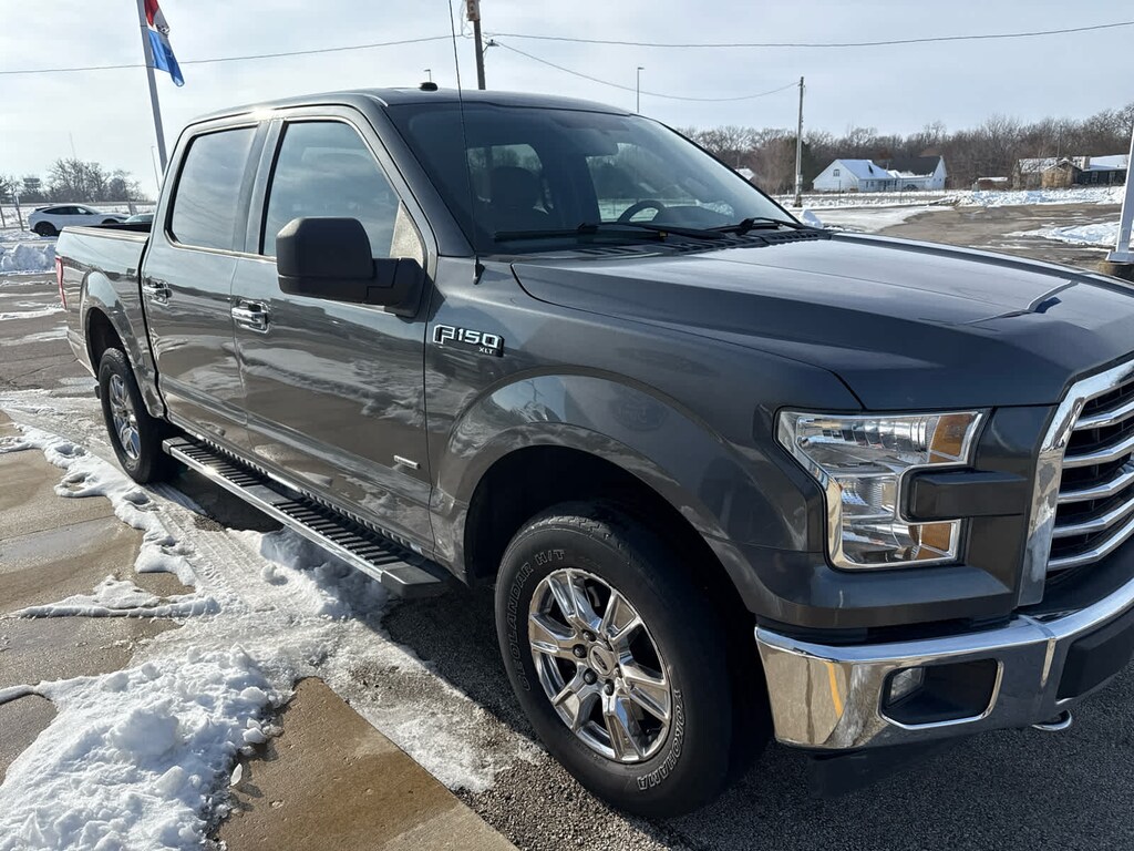 Used 2017 Ford F-150 XLT 4WD Supercrew 5.5 Box Truck SuperCrew Cab