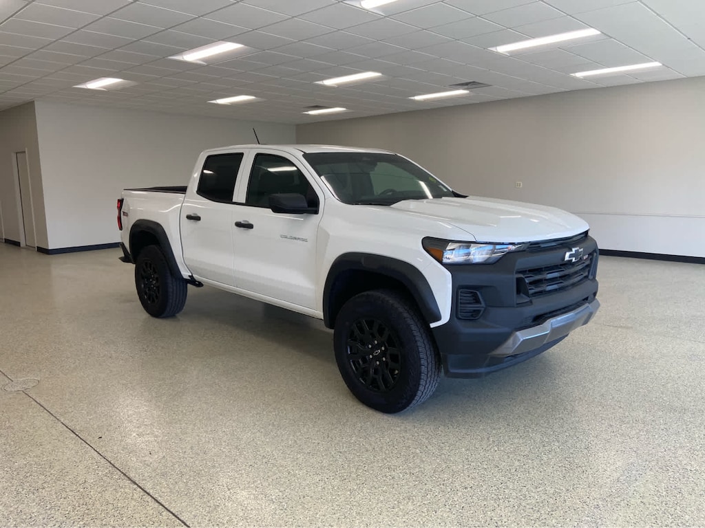 Used 2024 Chevrolet Colorado 4WD Trail Boss Crew Cab Truck Crew Cab