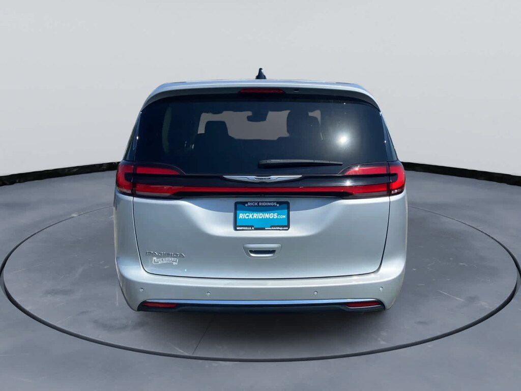 Used 2024 Chrysler Pacifica Touring L Van Passenger Van