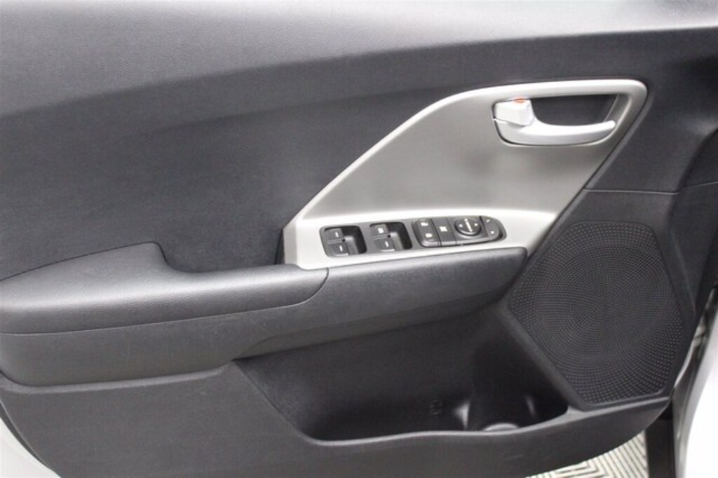 Used 2019 Kia Niro LX SUV
