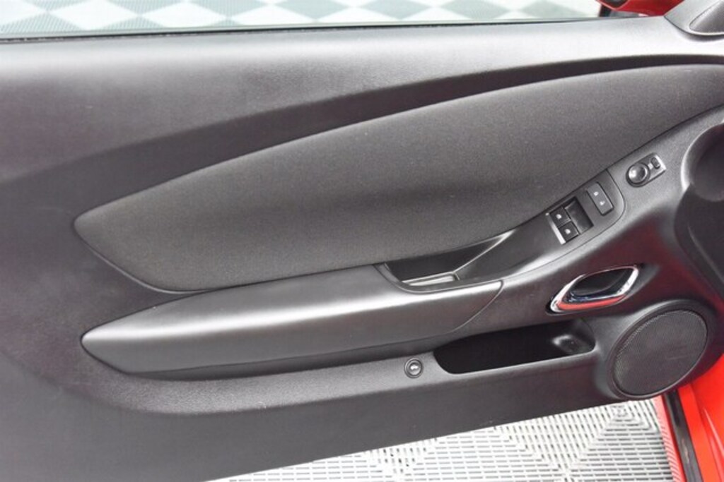 Used 2015 Chevrolet Camaro LT w/1LT Coupe