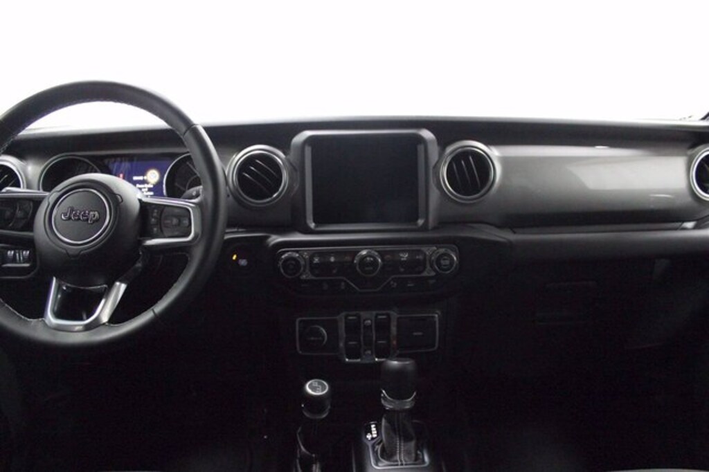 Used 2020 Jeep Gladiator Overland Truck Crew Cab