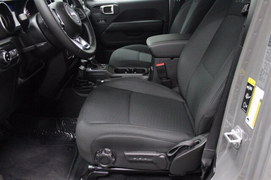 Used 2020 Jeep Gladiator Overland Truck Crew Cab