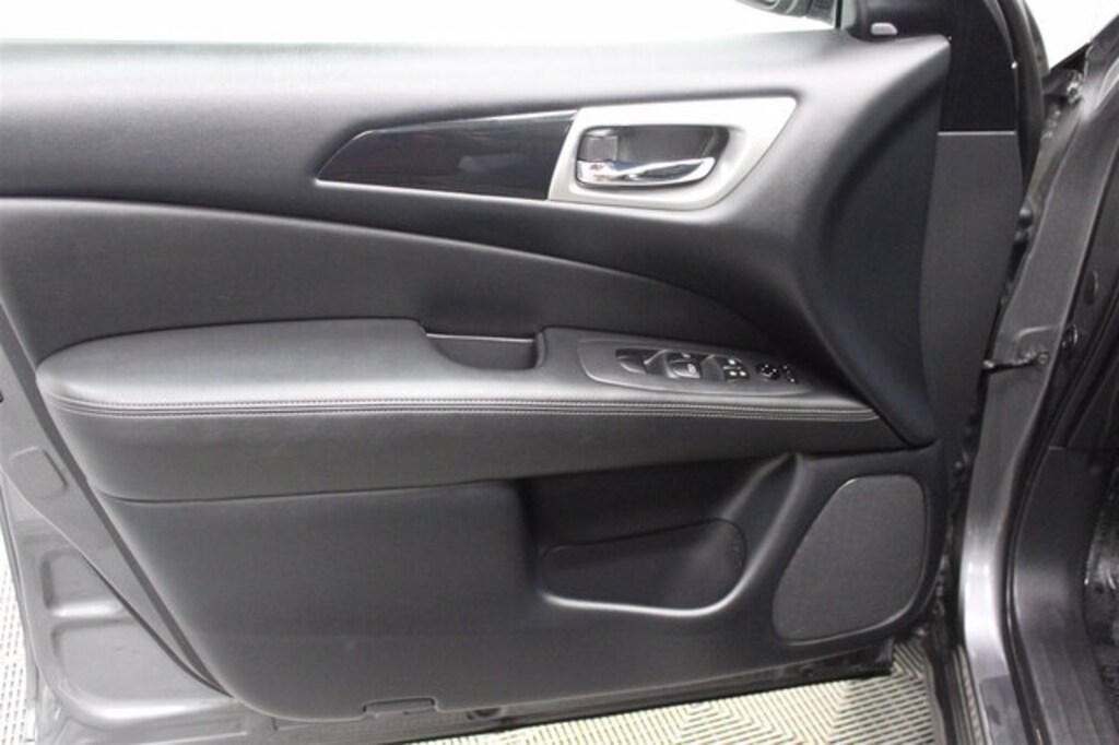 Used 2020 Nissan Pathfinder SV SUV