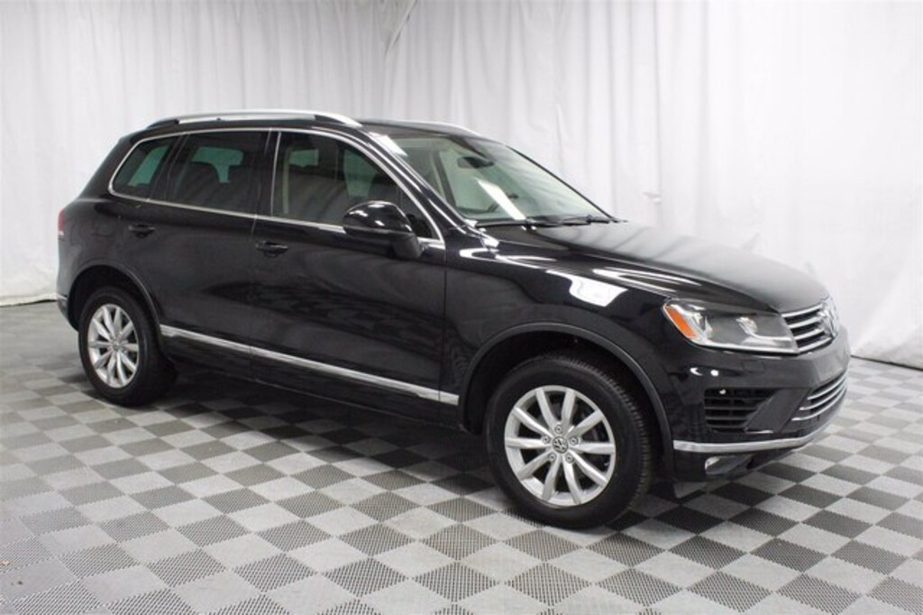 Used 2017 Volkswagen Touareg V6 Sport w/Technology 4MOTION SUV