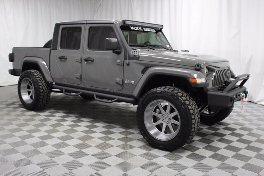 Used 2020 Jeep Gladiator Overland Truck Crew Cab