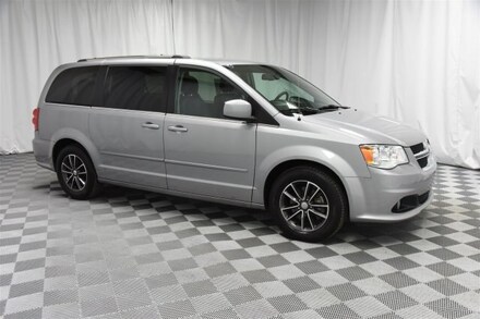 2017 Dodge Grand Caravan SXT Van
