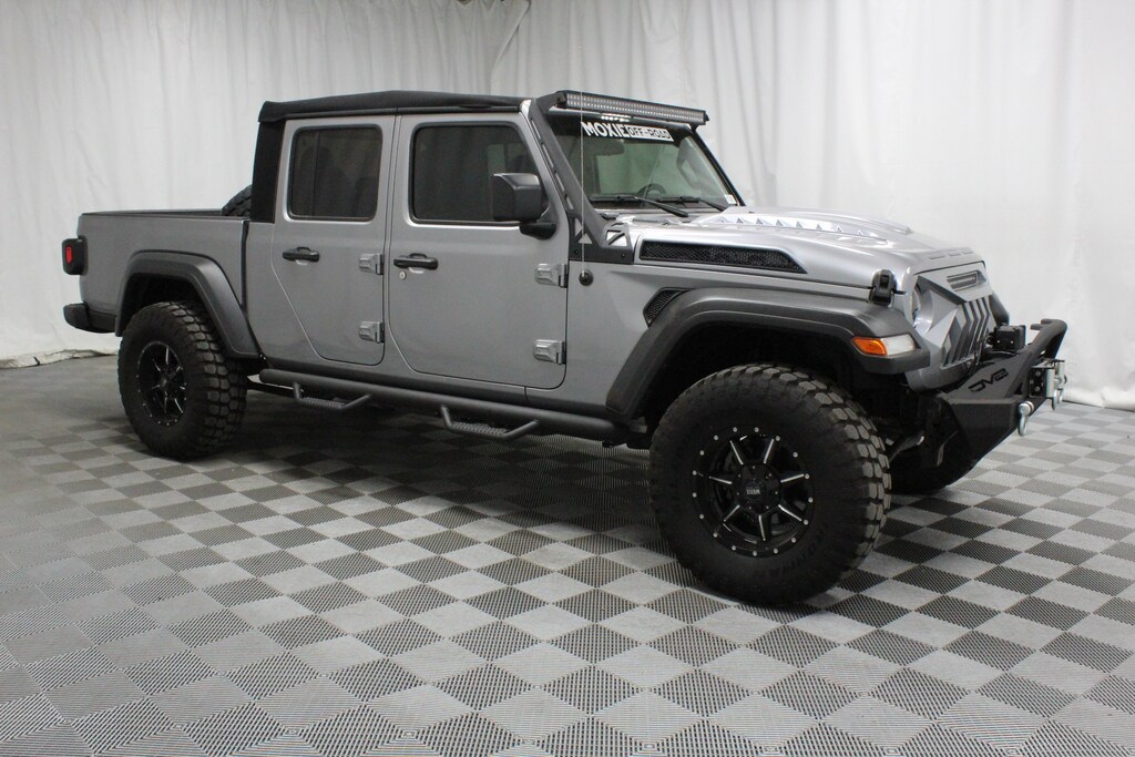Used 2020 Jeep Gladiator Sport Truck Crew Cab