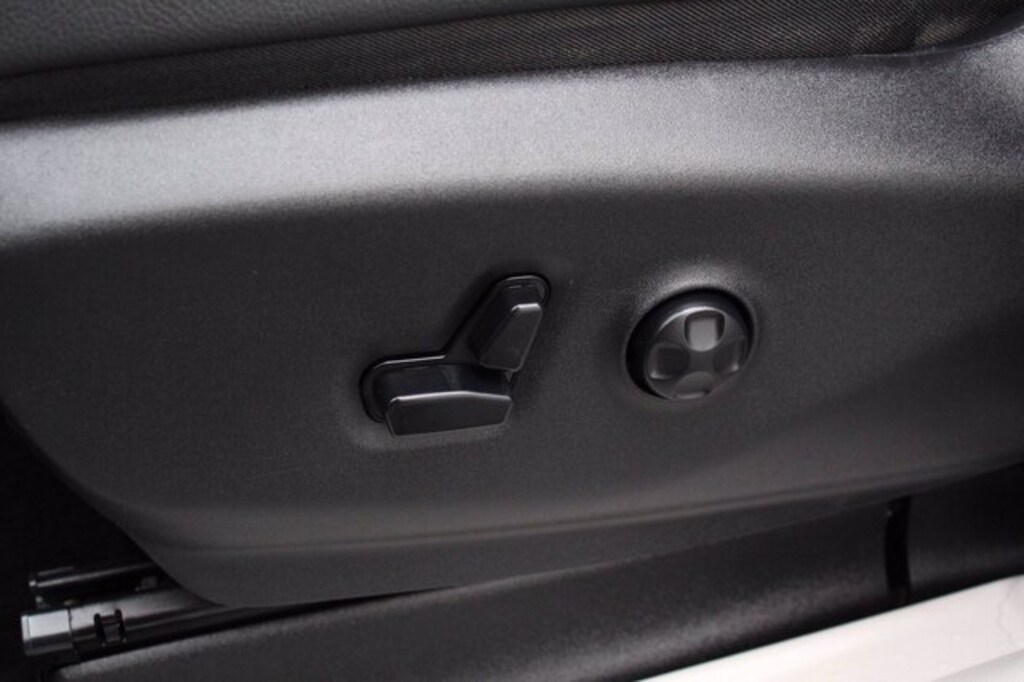 Used 2019 Chrysler Pacifica Touring L Van Passenger Van