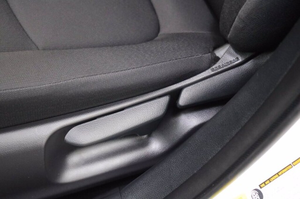 Used 2020 Toyota Corolla LE Sedan