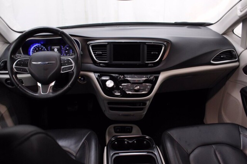 Used 2019 Chrysler Pacifica Touring L Van Passenger Van
