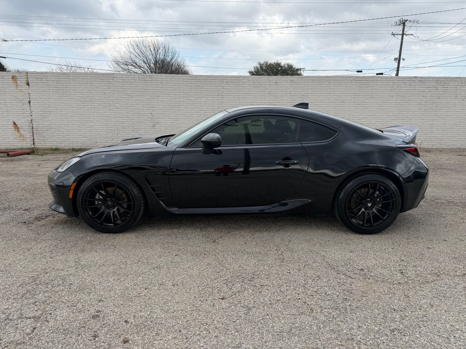 2023 Toyota GR86 - Image 3