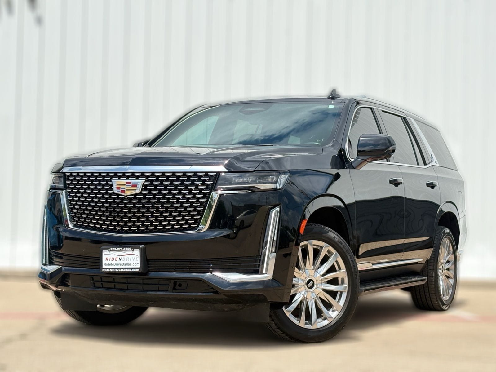 2022 CADILLAC Escalade - Image 2