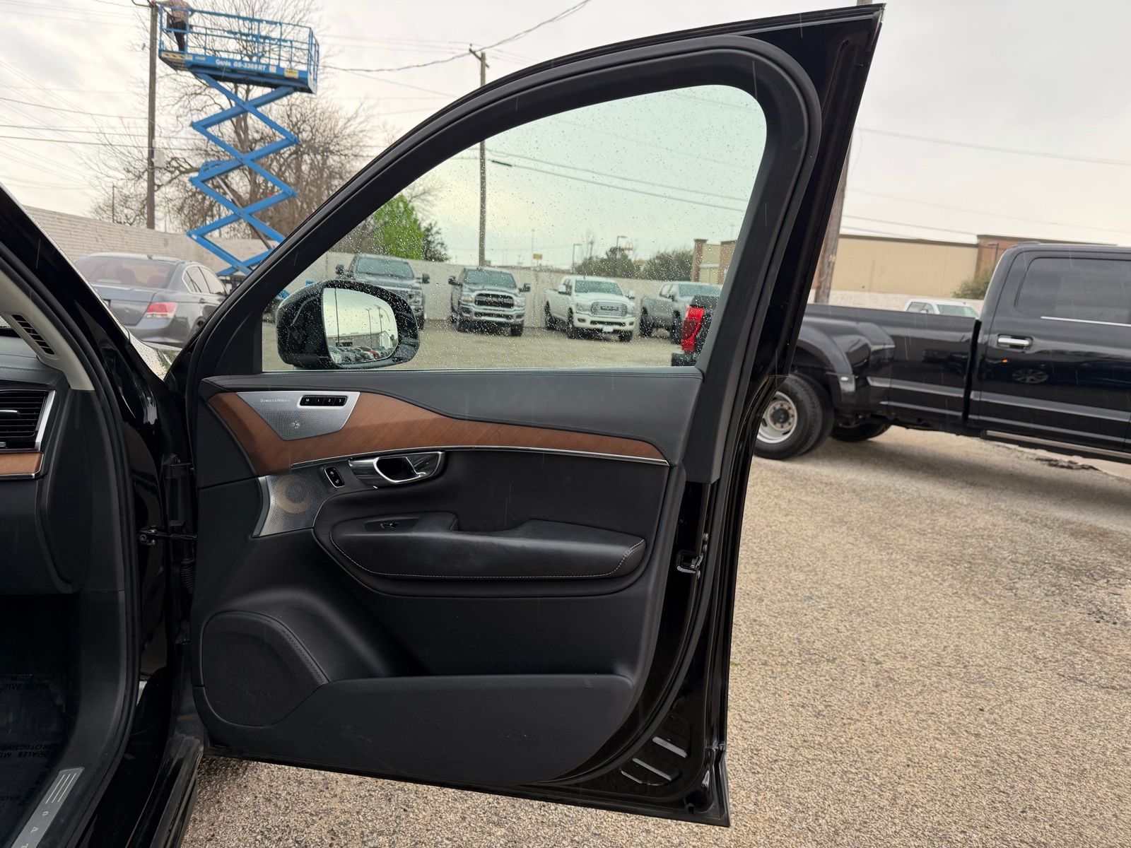 2016 Volvo XC90 thumbnail 26