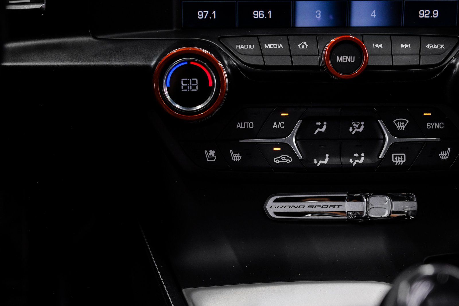 2018 Chevrolet Corvette 3LT - Photo 31