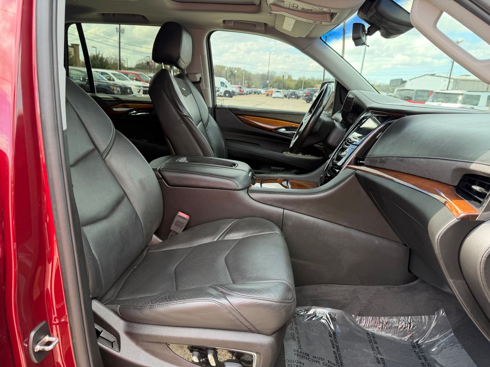 2017 CADILLAC Escalade thumbnail 27