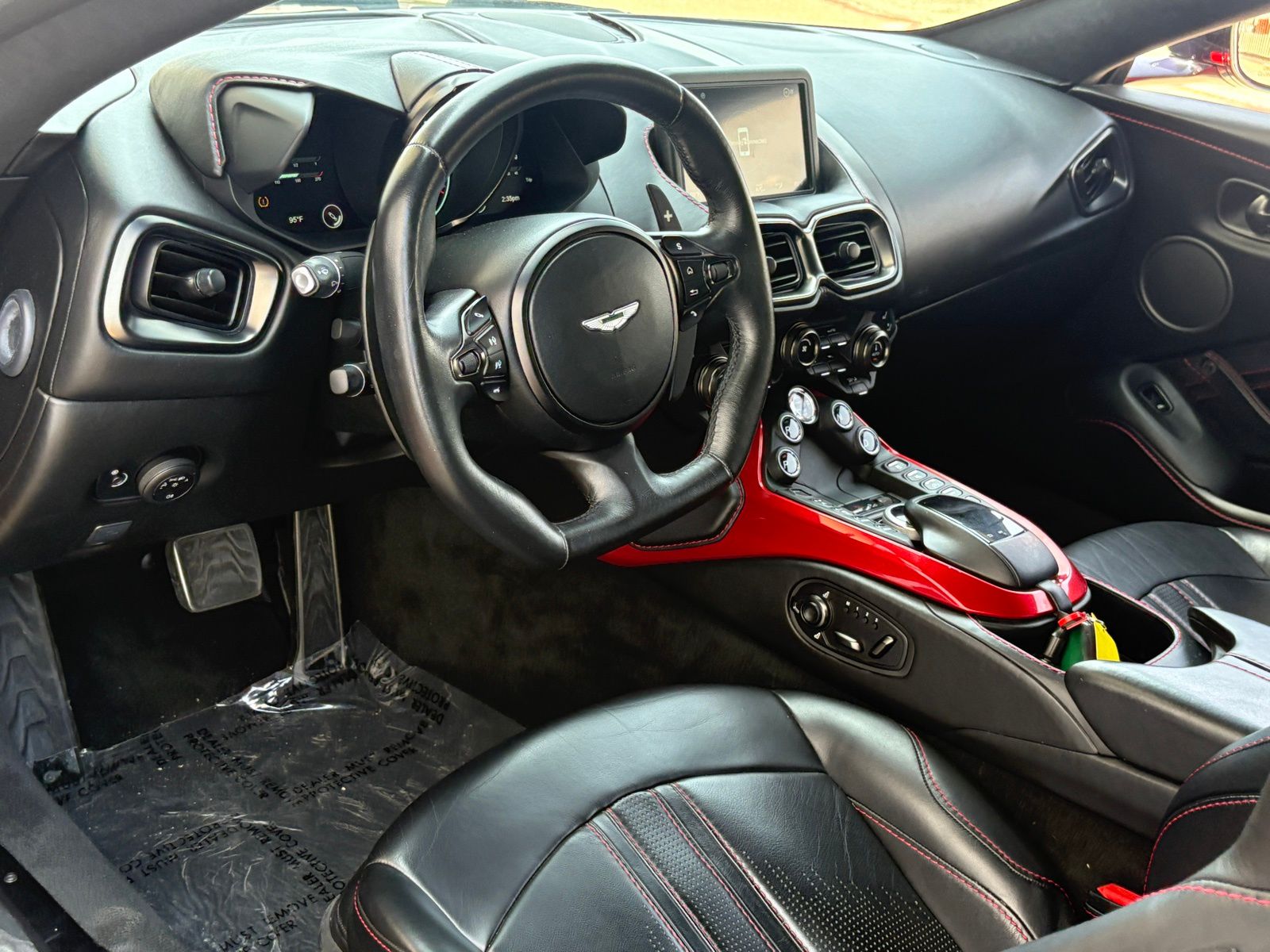2019 Aston Martin Vantage thumbnail 15