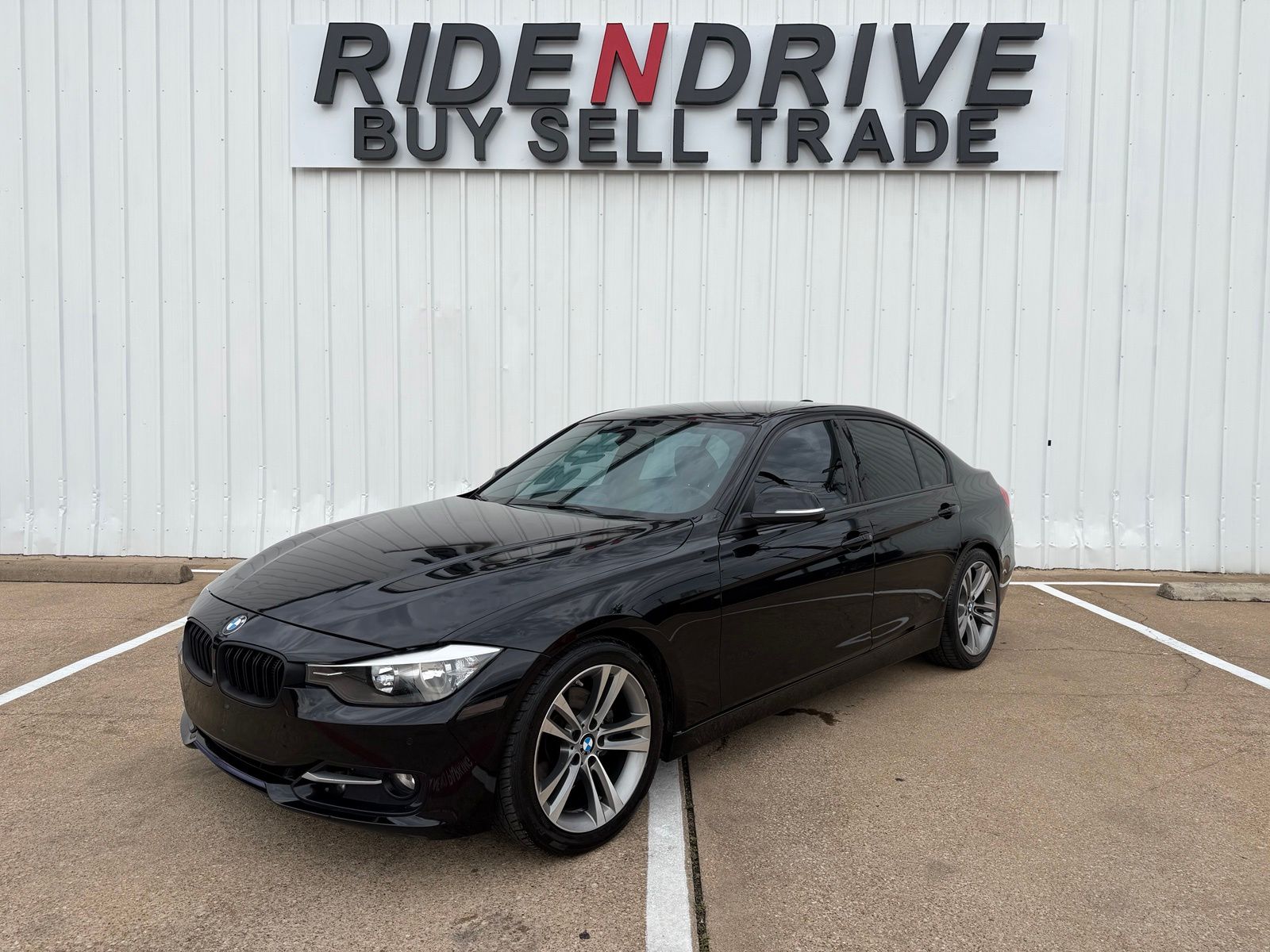 2014 BMW 3 Series 328i Sedan's photo