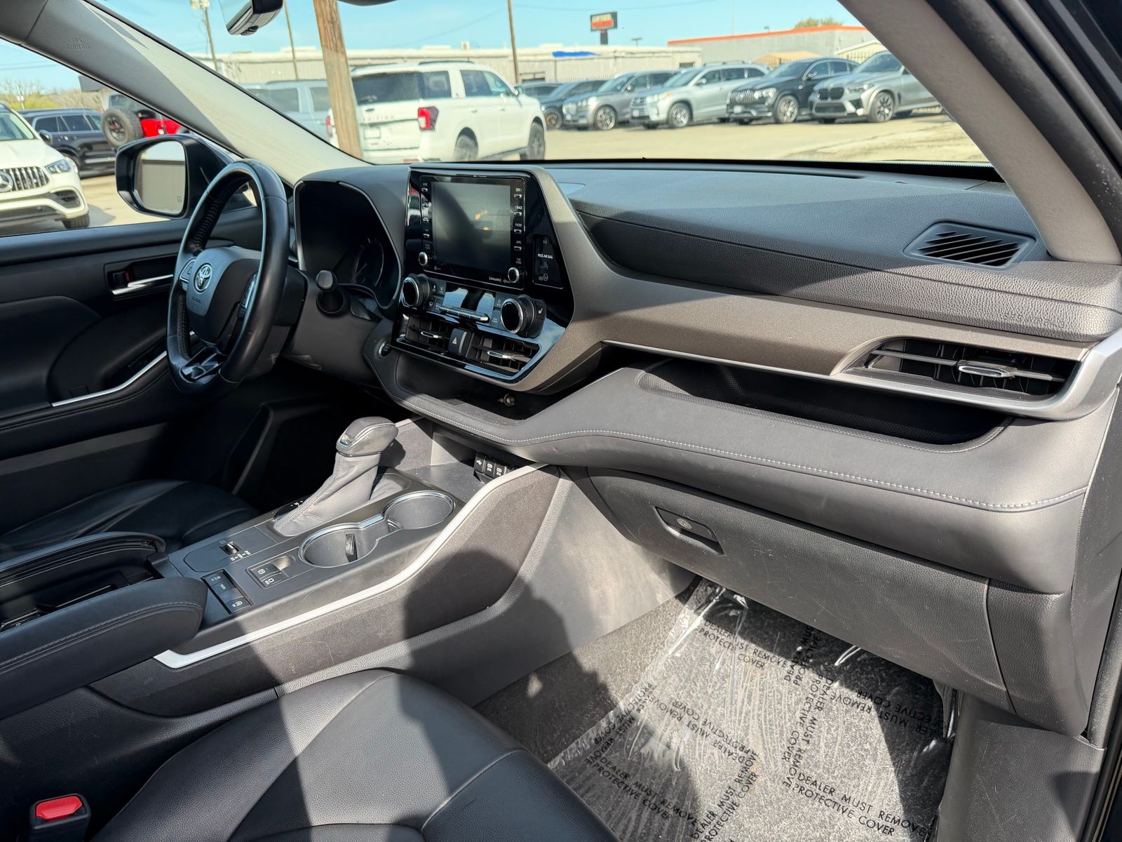 2020 Toyota Highlander thumbnail 19