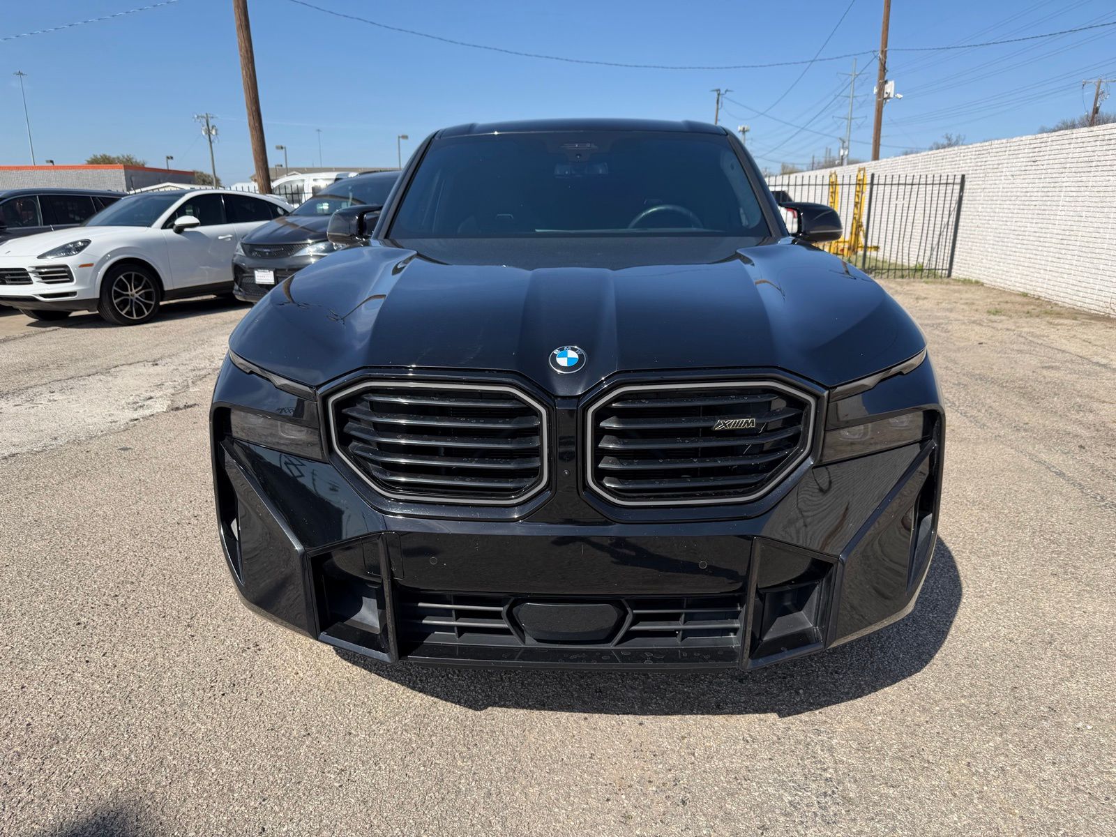 2024 BMW XM thumbnail 11