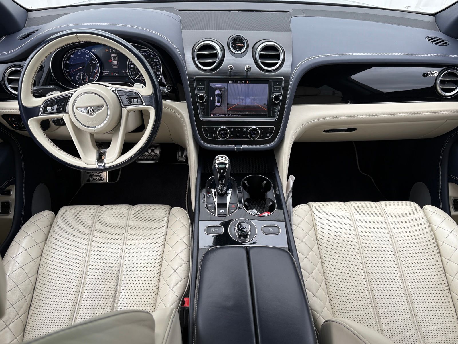 2019 Bentley Bentayga thumbnail 14