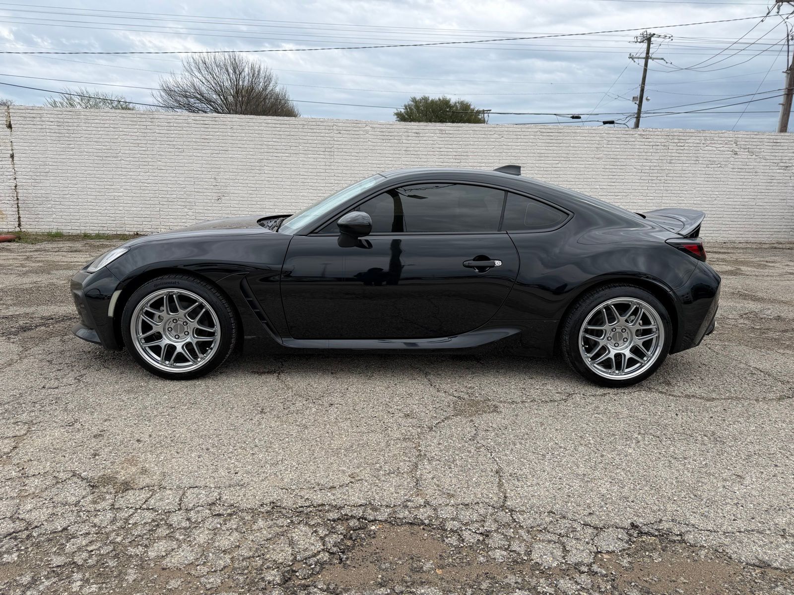 2023 Toyota GR86 - Image 3