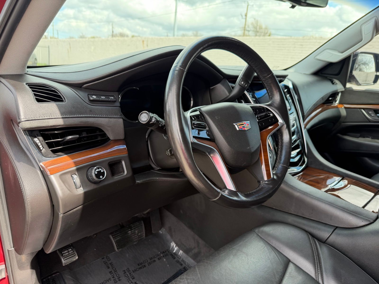 2017 CADILLAC Escalade thumbnail 18