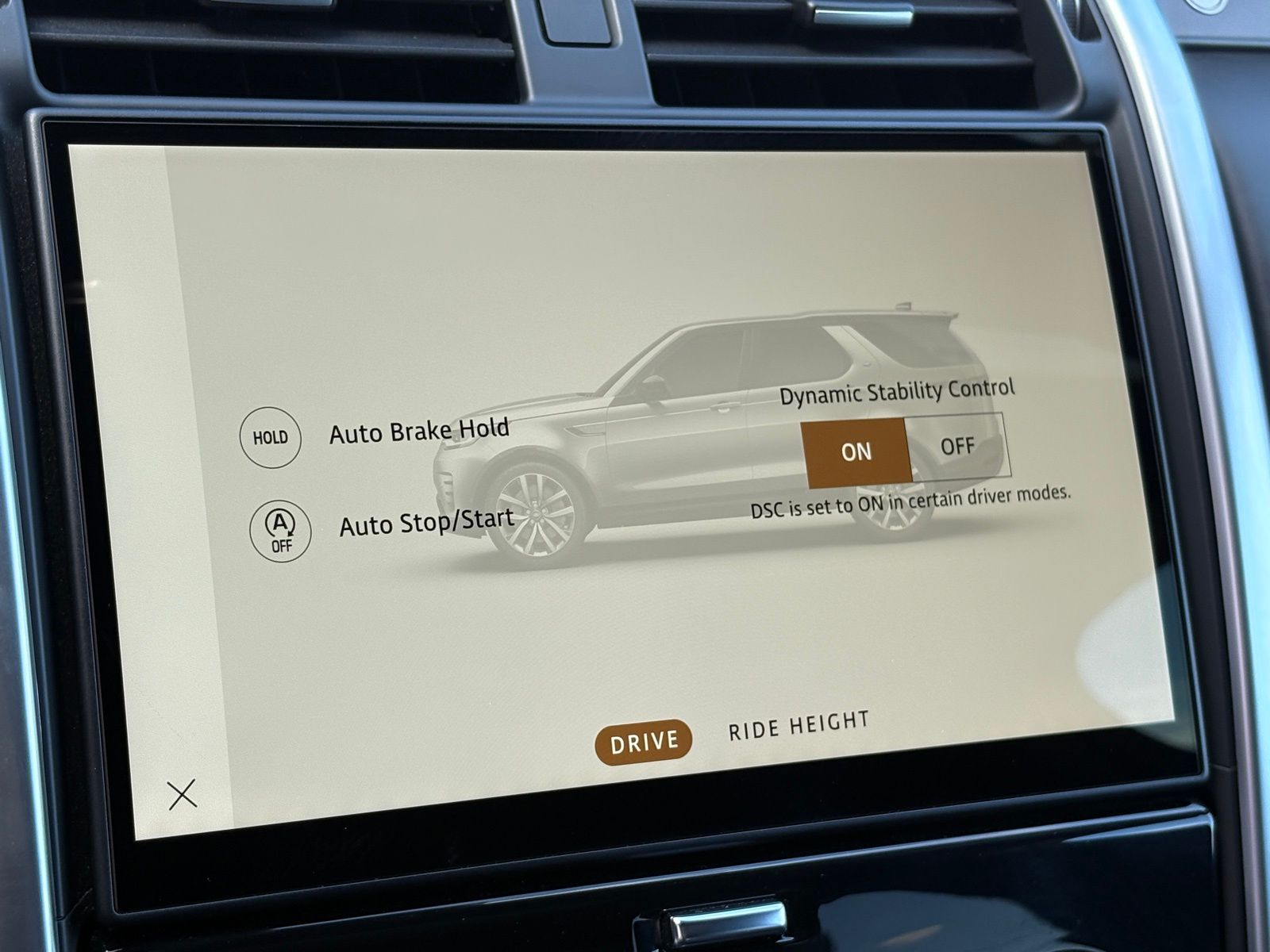 2024 Land Rover Discovery Metropolitan Edition - Photo 29
