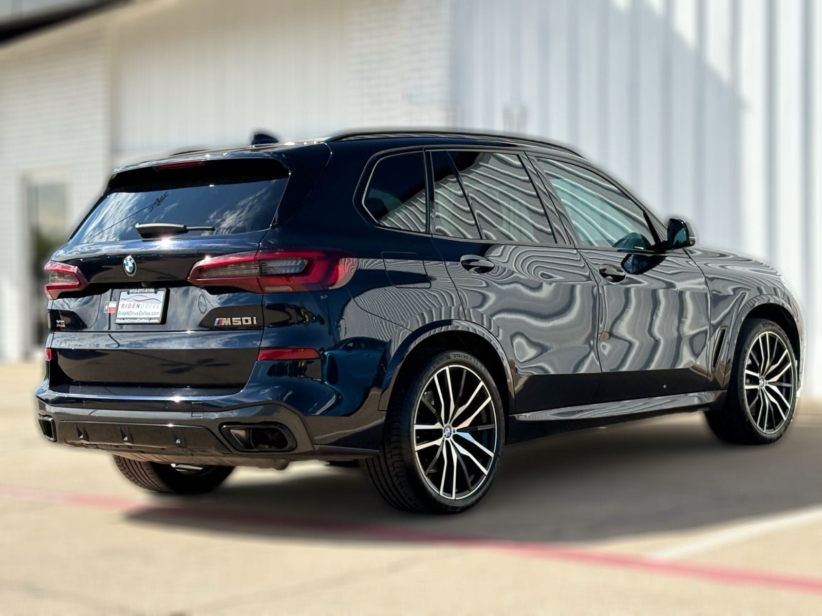 2023 BMW X5 thumbnail 9