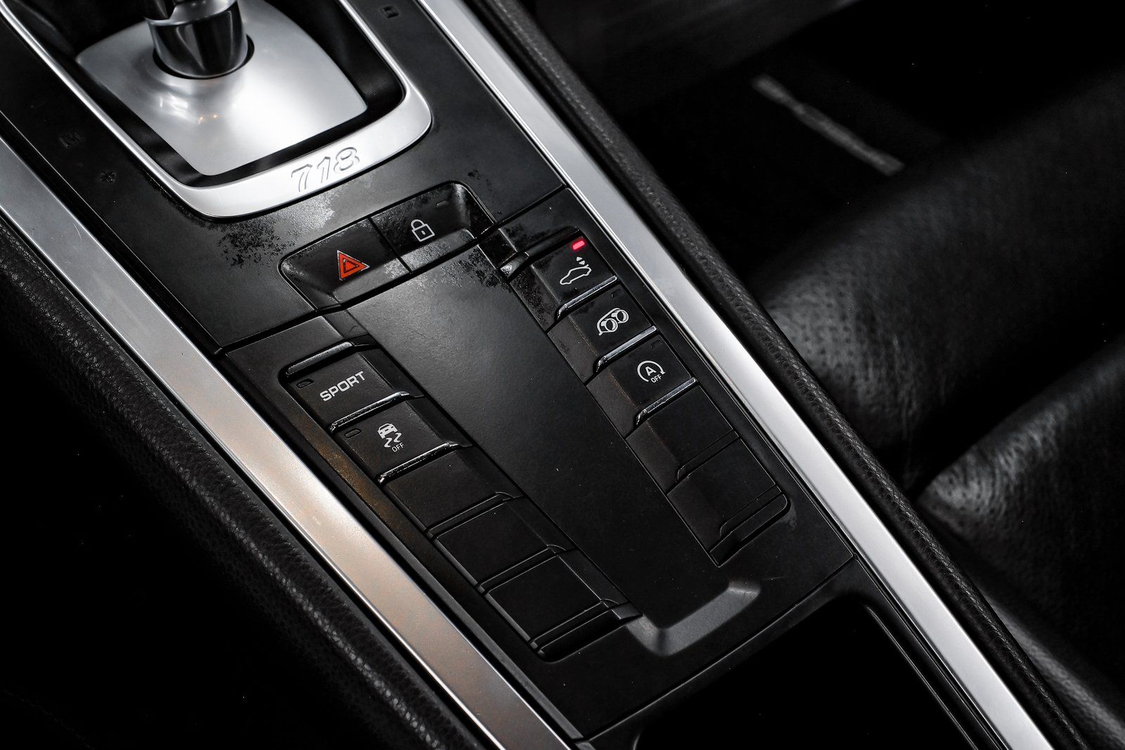 2022 Porsche 718 Cayman thumbnail 30