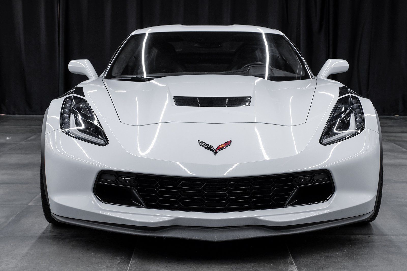 2018 Chevrolet Corvette 3LT - Photo 8
