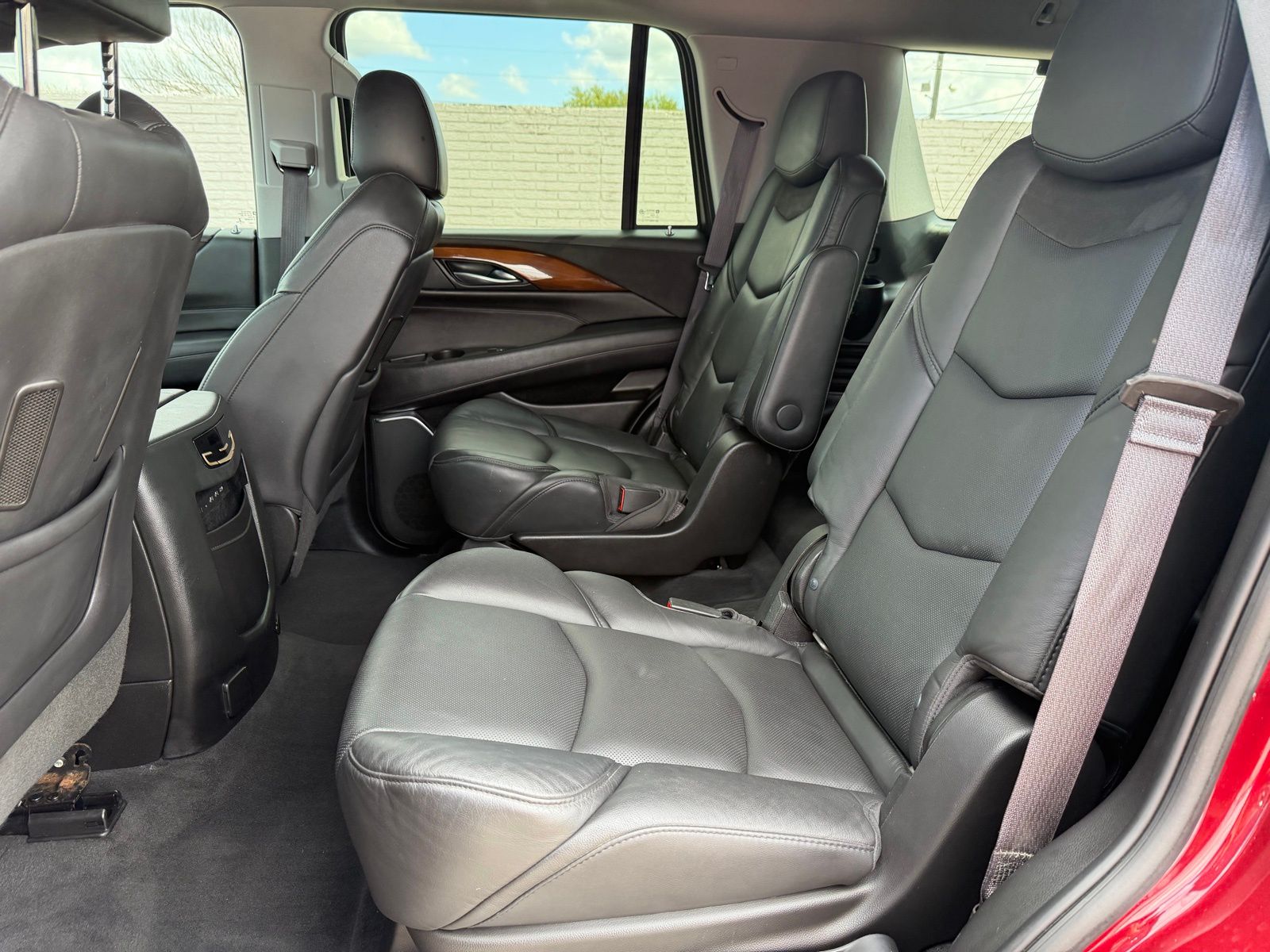 2017 CADILLAC Escalade thumbnail 23