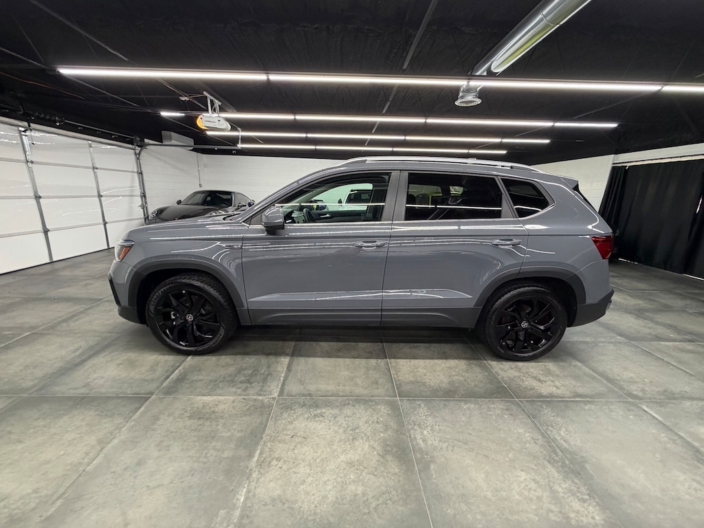 Used 2022 Volkswagen Taos 1.5T SE SUV