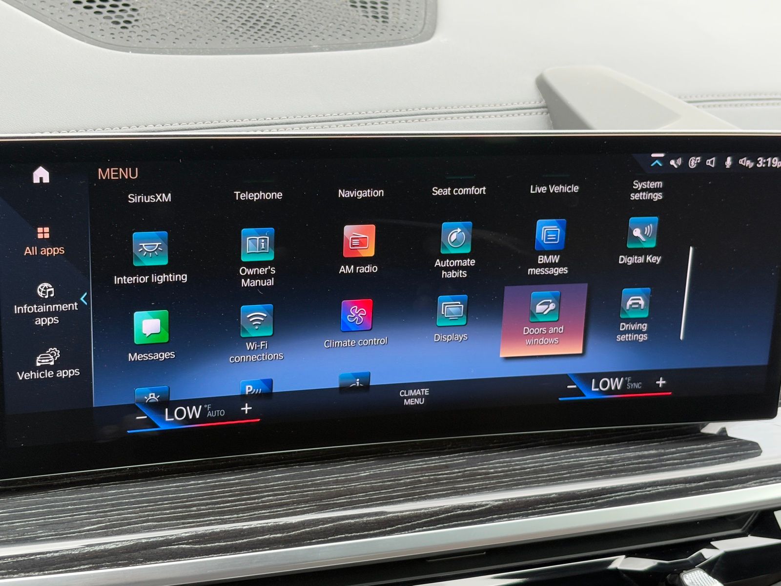 2023 BMW X7 thumbnail 34