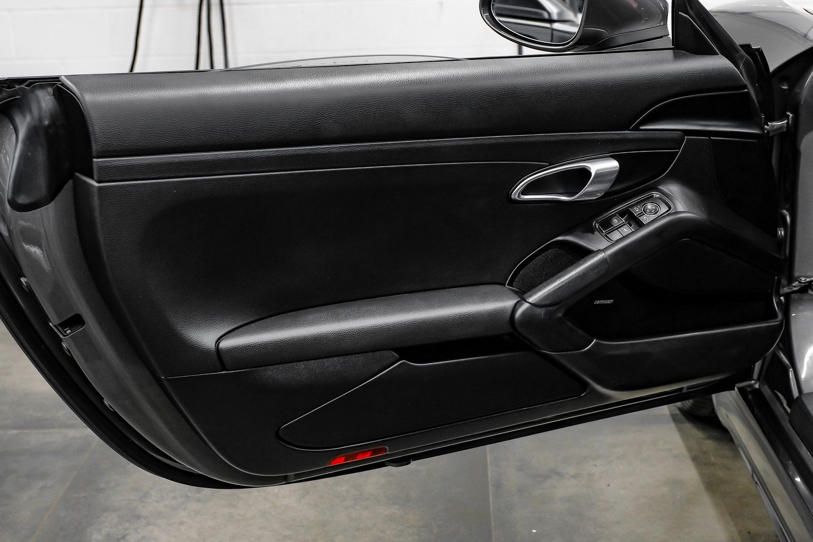 2022 Porsche 718 Cayman thumbnail 42