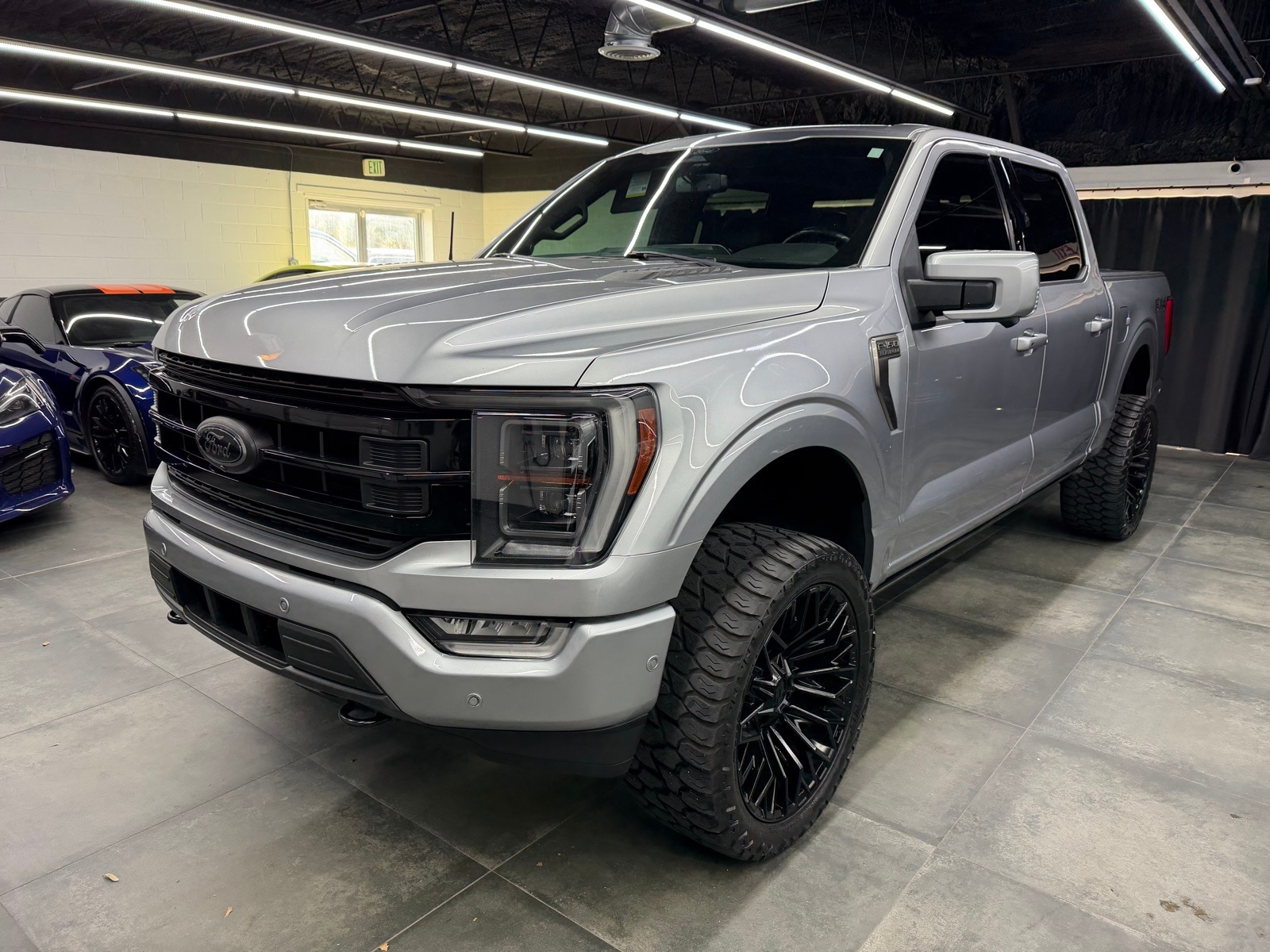 2022 Ford F-150 Platinum's photo